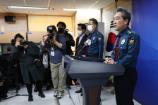 [이태원 참사] 사망자 1명 늘어 총 156명...경찰청장·용산구청장 공식 사과