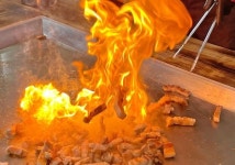 2TV 저녁 생생정보 오늘의 맛집 위치는? 화려한 불쇼 철판 삼겹살 맛집 소개