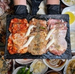생방송 투데이 오늘 방송 맛집은? 여수동백꿀빵, 도다리쑥국, 닭갈비, 칼국수 맛집 소개