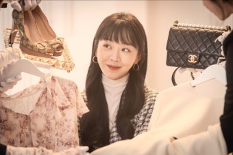 신혜선 훔쳐보는 변요한...'그녀가 죽었다', 5월 개봉