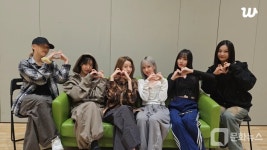 여자친구, 이 시간이 믿기지 않아 데뷔 10주년 앞두고 팬들과 라이브 소통