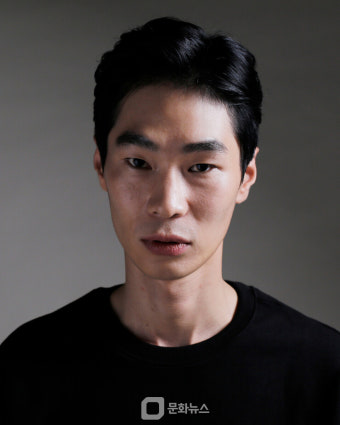 '소년시대 쟈니윤' 김윤배, 매니지먼트 런과 전속계약 체결