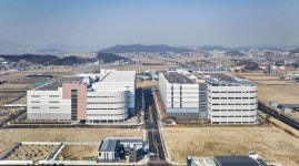 그루핑, 김포 혁신센터 오픈으로 패션 물류 혁신
