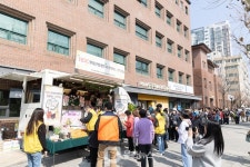 HDC현대산업개발, 서대문구에서 푸드트럭 봉사활동 진행