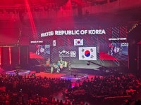 로그엔코딩 2025 VEX 로보틱스 월드 챔피언, 한국 국가대표로 첫 경기 승리
