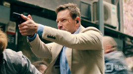 홈초이스, 액션 스릴러 