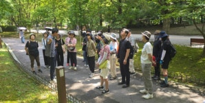 화투 대신 숲길을…경로당, 치매예방 거점으로 탈바꿈