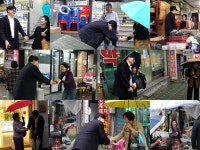 [포토] 비 내린 만덕시장 찾은 한동훈…북구 시민들과 인사