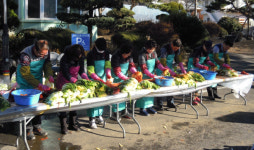 산청 시천면 덕산행복나눔회 김치 나눔