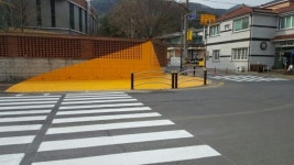 마산동부경찰서 어린이보호구역 옐로우카펫 설치