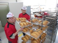 주먹계 보스, 빵공장 사장으로 다시 태어나