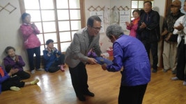 거창 웅양면 박무순 할머니 장한어버이 부문 도지사 표창