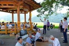 남해 무더위쉼터서 건강한 여름 나세요