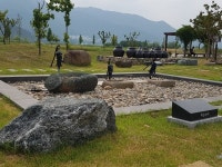 양산시 황산체육공원 내 마음정원 관리 허술