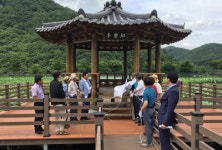고성 상리면 연꽃공원 정자 현판식 열려