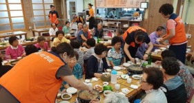 진주 호박오리식당 점심식사 무료 제공