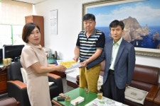 (주)상원그린콘 합천교육청에 대장경축전 입장권 전달