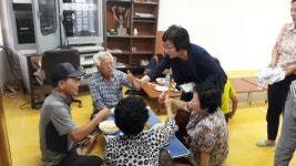 밀양시 하남읍 적십자 부녀회 경로당 봉사활동 전개