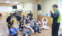 하동 왕성분교 쓰레기더미에서 꽃을 피우다