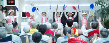 진주 주약초 위문공연으로 나눔 실천