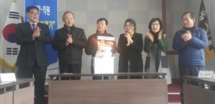 합천 묘산면 이장·직원 공동 생일축하