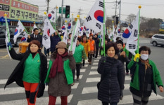 진주 개양 오거리에 휘날리는 나라사랑