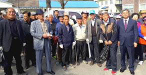 대한노인회 쌍백면분회 봄맞이 환경정화활