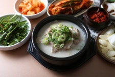 마산 태림돼지국밥 구수하고 진한 맛 인기