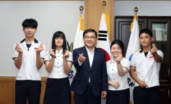 허성무 창원시장 재기발랄한 고교생들과 통했다