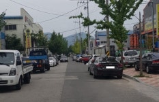 창원 정비단지 불법주차 통행 불편 초래