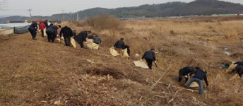 진주 금곡면 설맞이 환경정화활동 가져