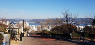 마산만 가득 이야기 품은 창원 월영동으로 오세요