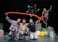 정크, 클라운 산청서 말없이 웃긴다