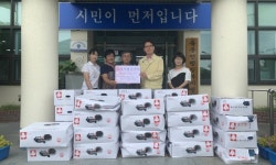 (주)우서방돈각시, 사천 축동면에 이웃돕기 후원물품 기탁