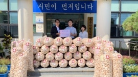 여뭄식품, 사천 축동면에 이웃돕기 후원물품 기탁