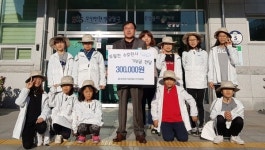 창원 토월천 수호천사들의 따뜻한 기부금 전달