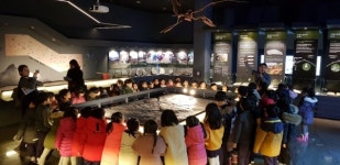 진주익룡발자국전시관 화석 전문 박물관으로 발돋움