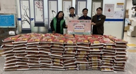 창원 팔룡동 동서식품(주) 설맞이 사랑의 쌀 기탁