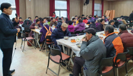 합천 쌍백면 자원봉사회, 어르신 목욕봉사 실시
