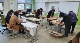 경남은광학교, 사랑의 천마스크 제작