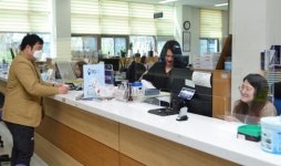 투명 칸막이로 민원도 안심