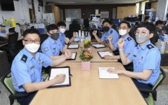 공군 교육사령부, 가정의 달 꽃 소비 나서