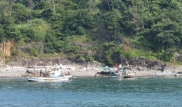 사천 신수도, 고성 부채섬 좌초선박 2척 구조