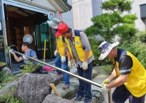 진주 명석면 무장애도시 봉사활동에 구슬땀