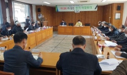 창녕 장마면 공무원과 이장간 시로 대화하다