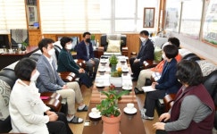 진주시의회, 평거초등학교 찾아 간담회 가져