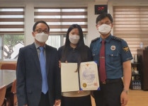 밀양署, 청소년선도 유공자·모범청소년 방문 표창