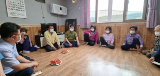 박달호 거창 남하면장 마을 경로당 방문