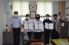 통영구치소, 충렬여중 장학금 전달