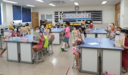 통영 제석초, 여름방학 예술여행 아카데미 운영